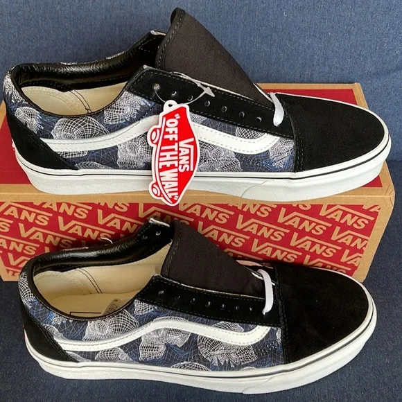 Vans Old Skool Wireframe Skulls Black True White WMNS - Picture 2 of 16